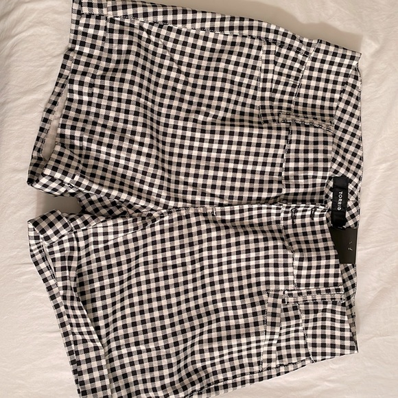 Torrid plaid shorts - Picture 1 of 3